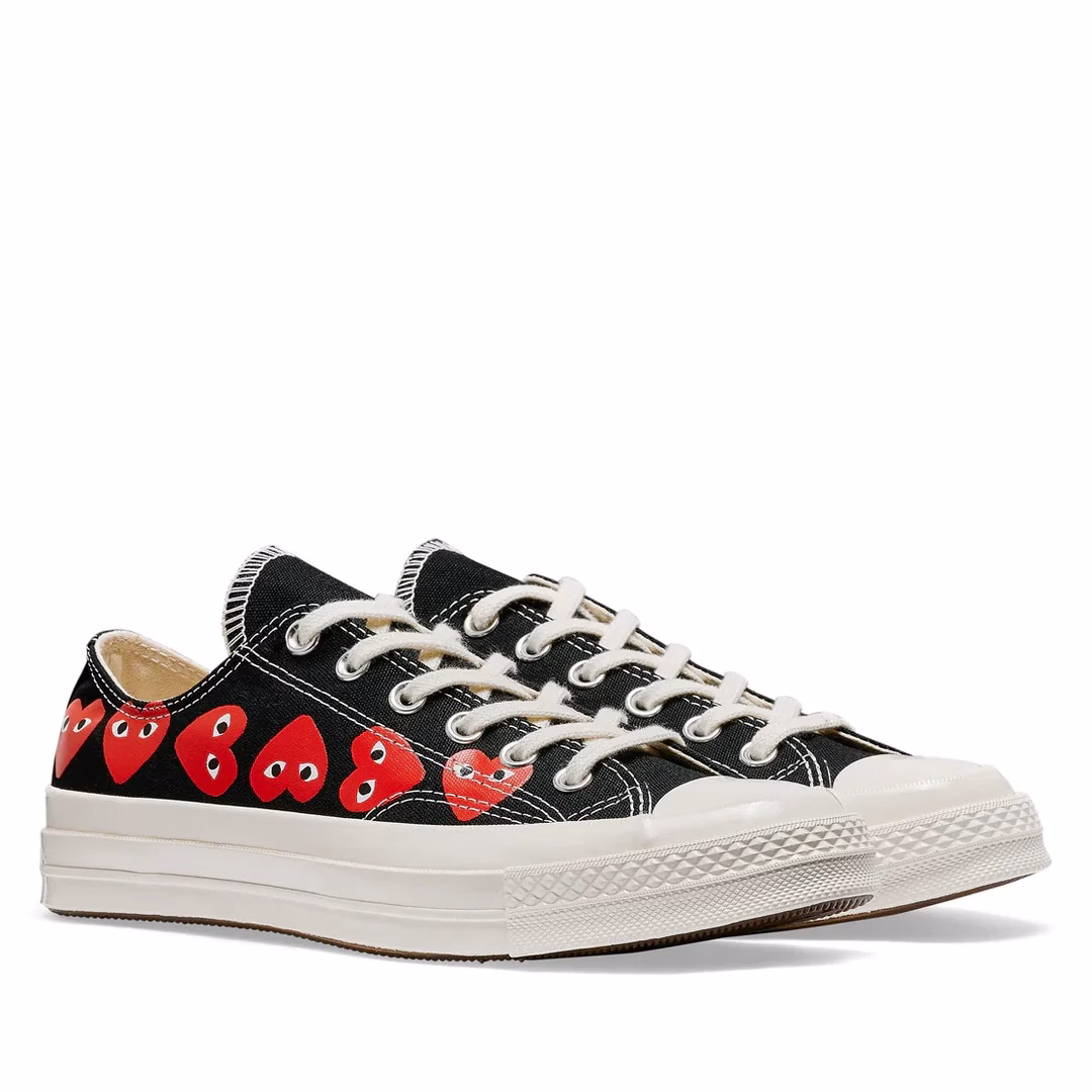 CONERSE MULTI HEARTS LOW TOP BLACK - Image 2